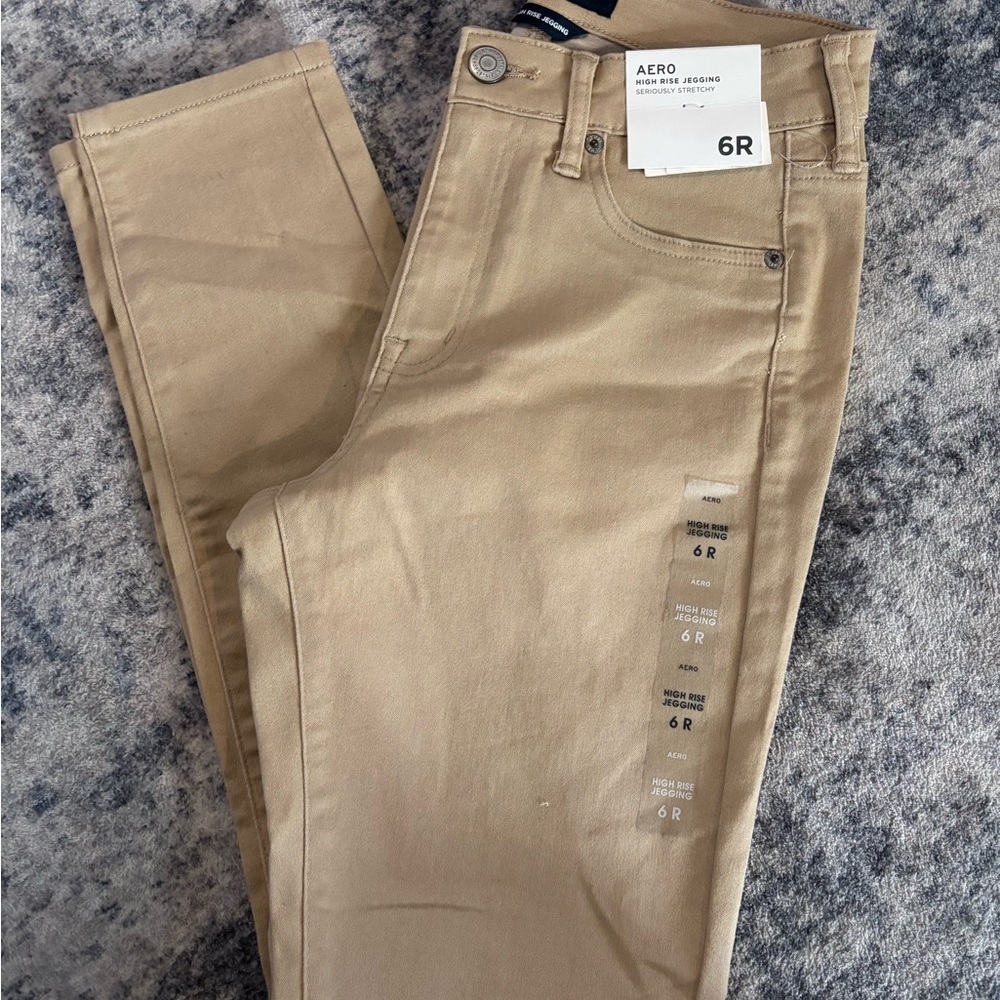 Aero Khaki Skinny Jeans NWT